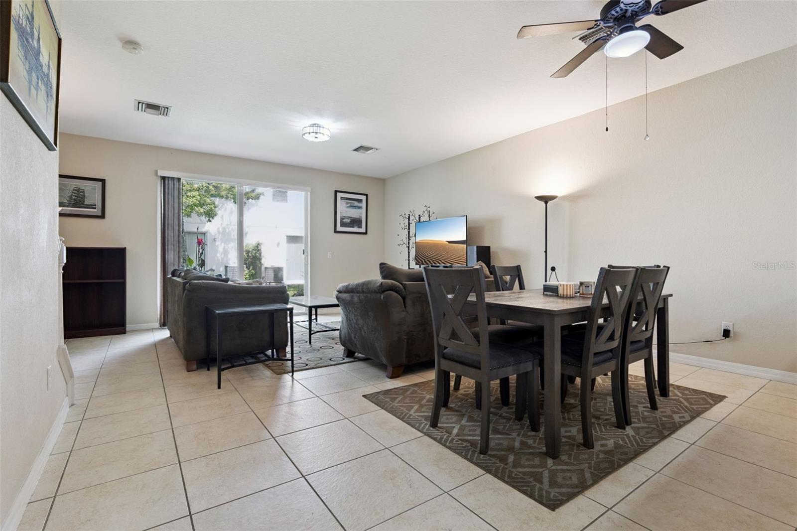 Image 5 of 19 For 1911 Silverweed Way