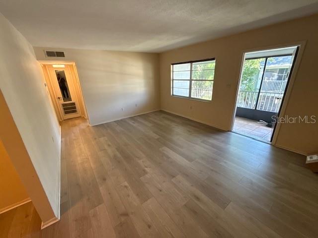 Image 4 of 17 For 700 Airport Boulevard E7