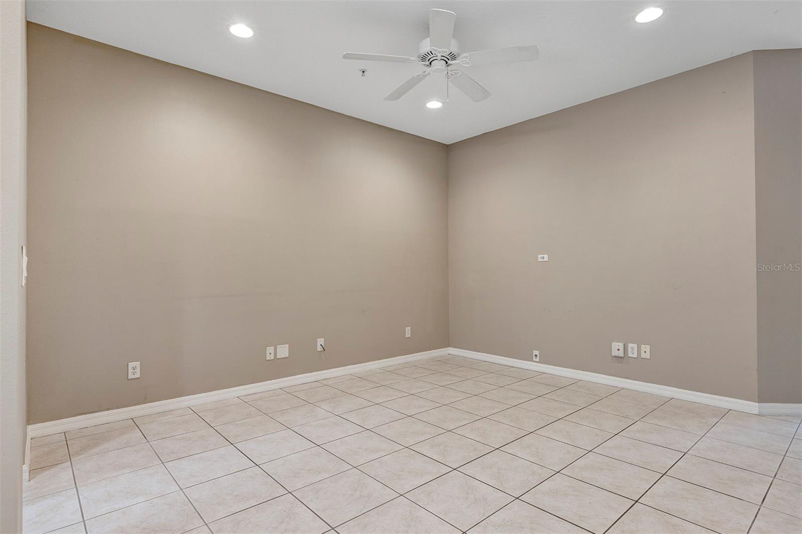 Image 19 of 58 For 438 Reed Grass Drive
