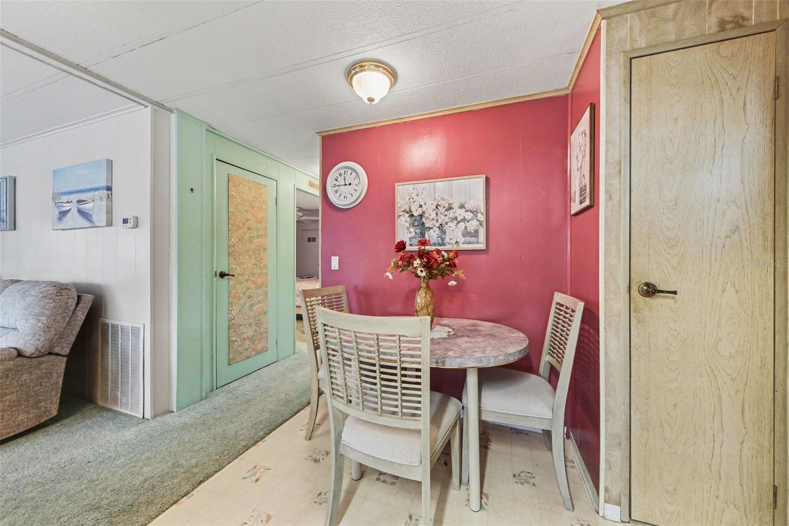 Image 11 of 23 For 732 Dove Avenue