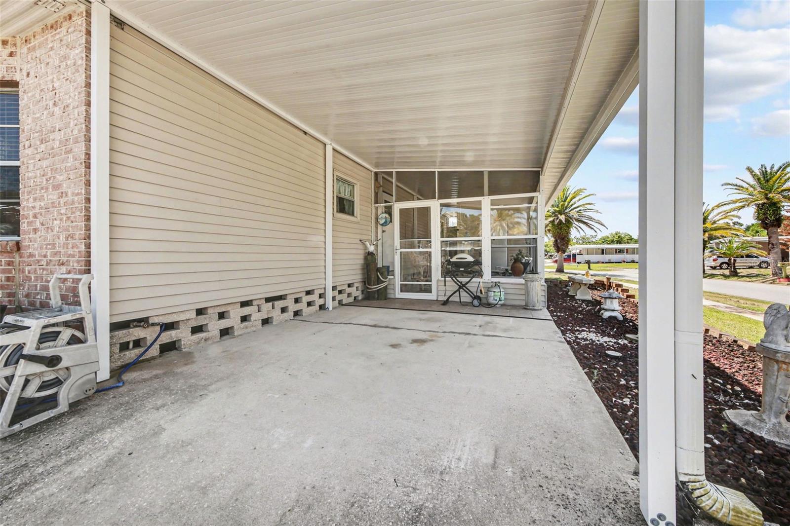 Image 21 of 23 For 732 Dove Avenue