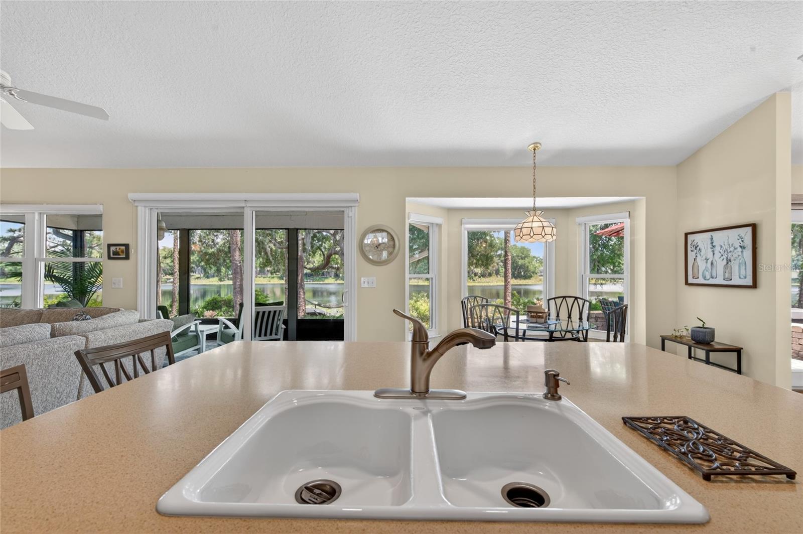 Image 12 of 45 For 8243 Riviera Shore Court
