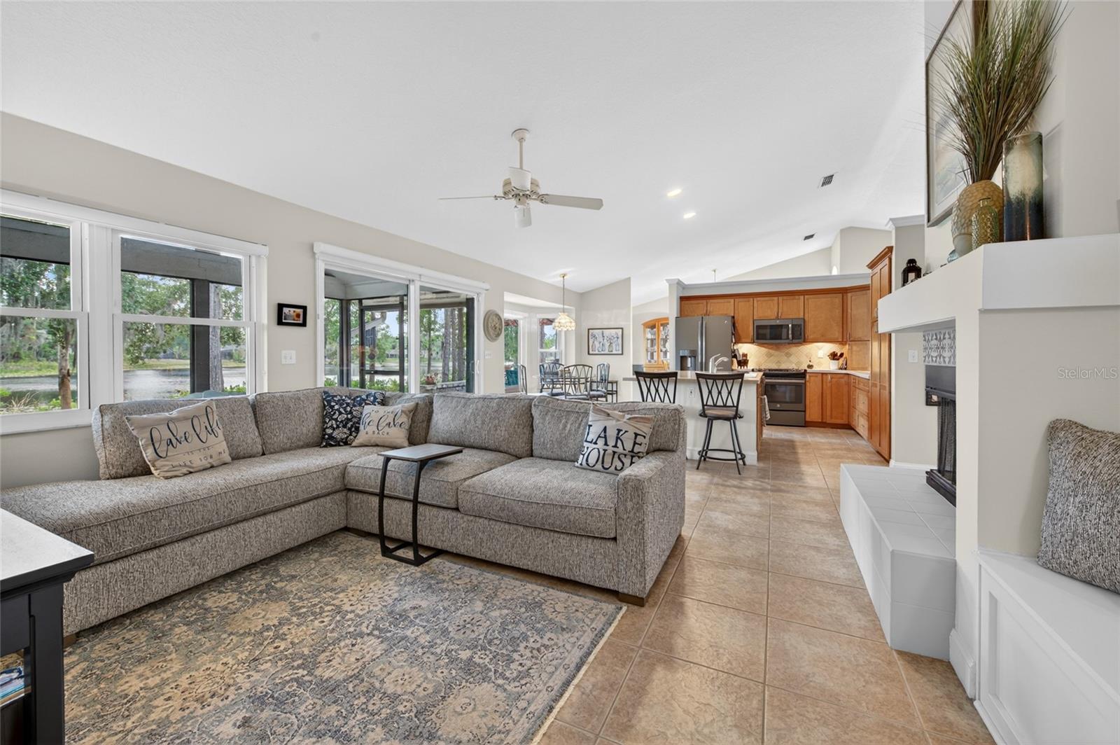 Image 14 of 45 For 8243 Riviera Shore Court