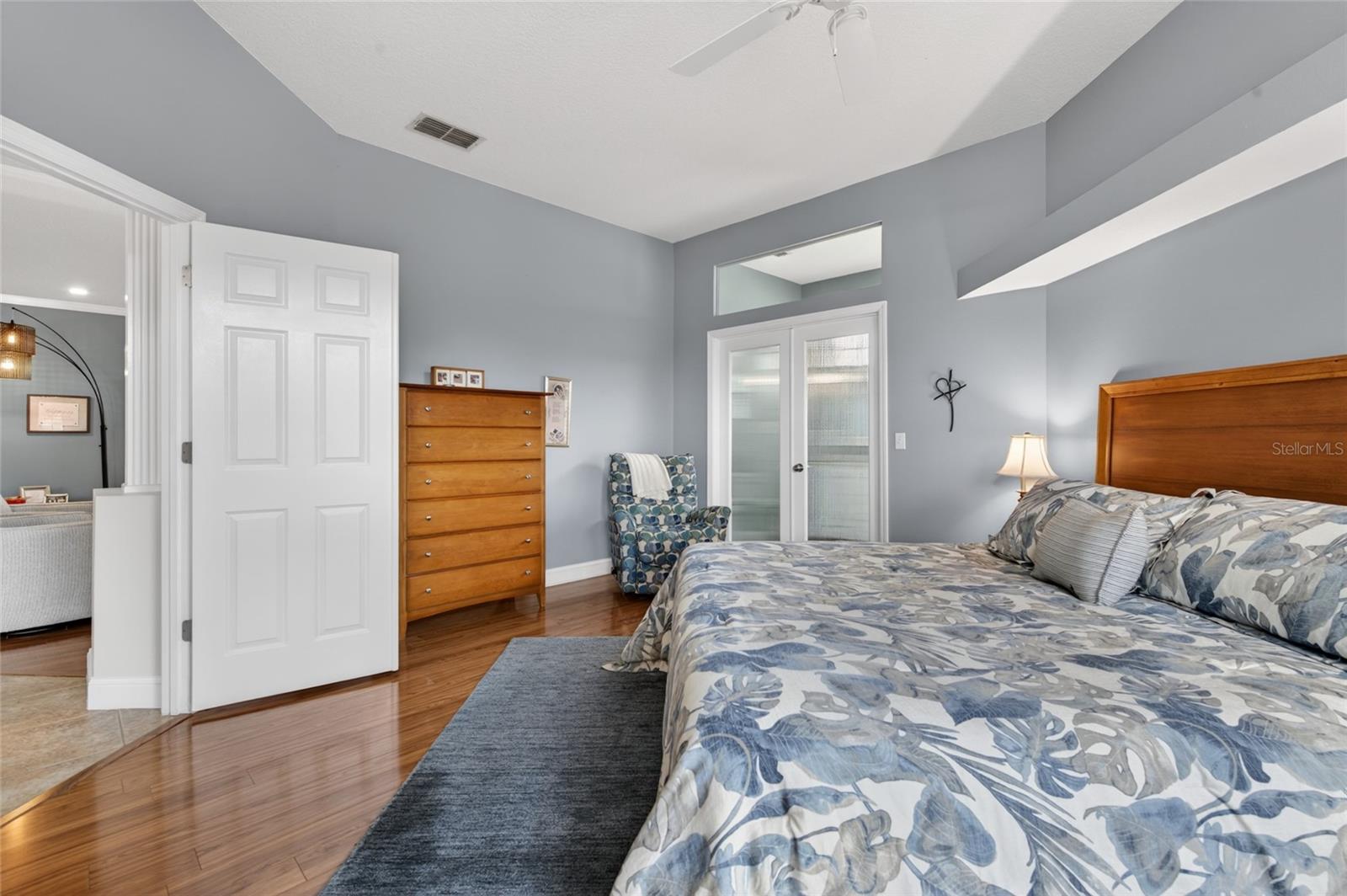 Image 17 of 45 For 8243 Riviera Shore Court