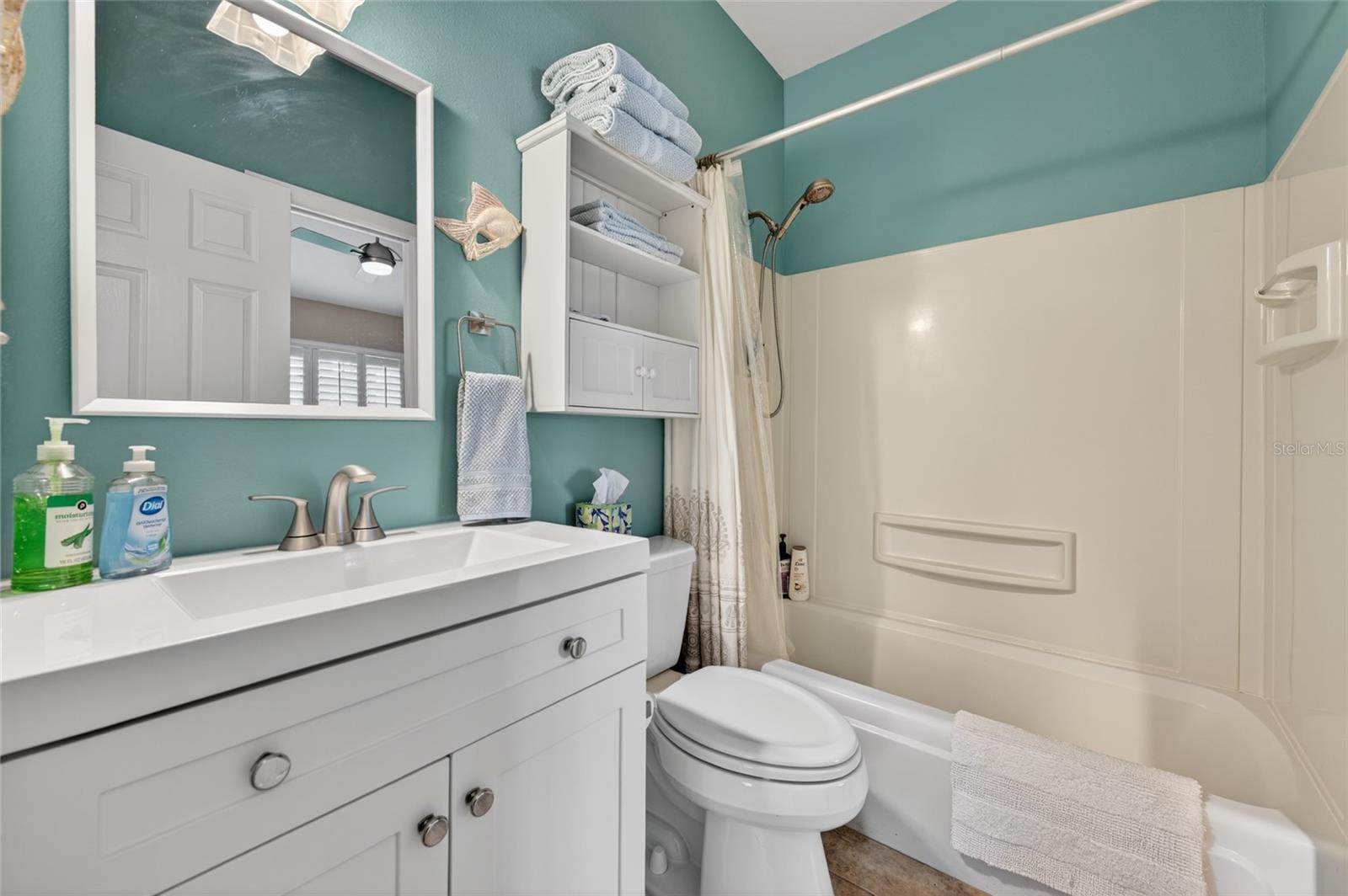 Image 22 of 45 For 8243 Riviera Shore Court