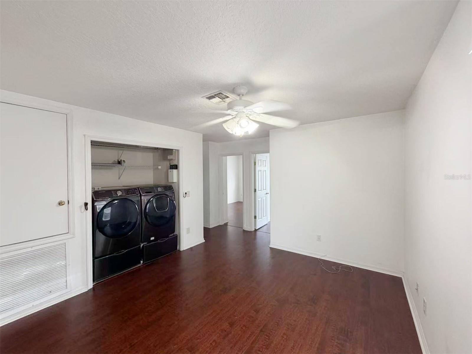 Image 20 of 38 For 12755 Somerset Oaks Street