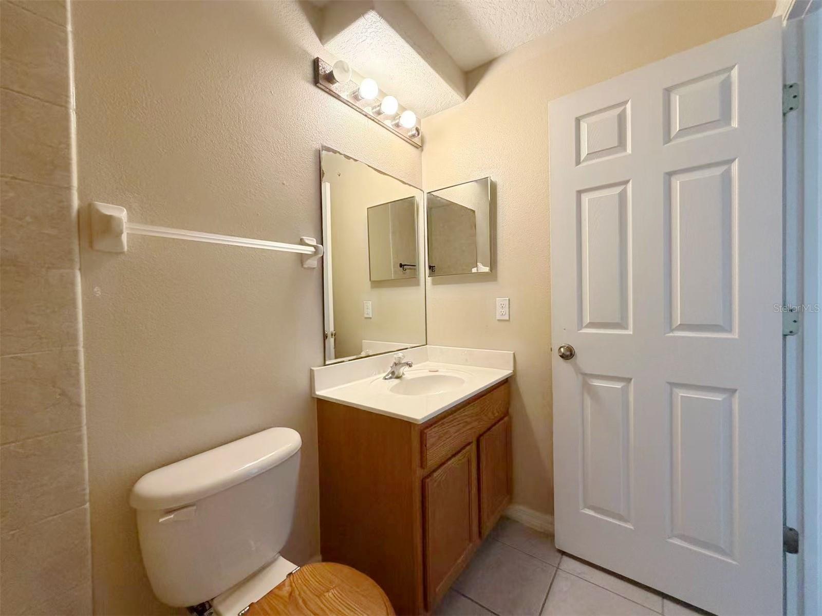 Image 32 of 38 For 12755 Somerset Oaks Street