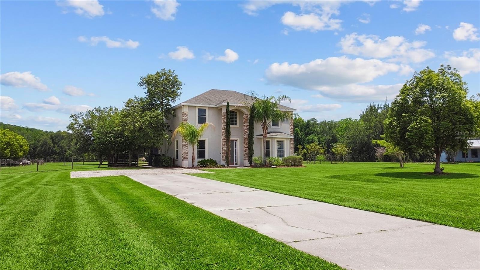 Image 11 of 42 For 8848 Bogaert Drive