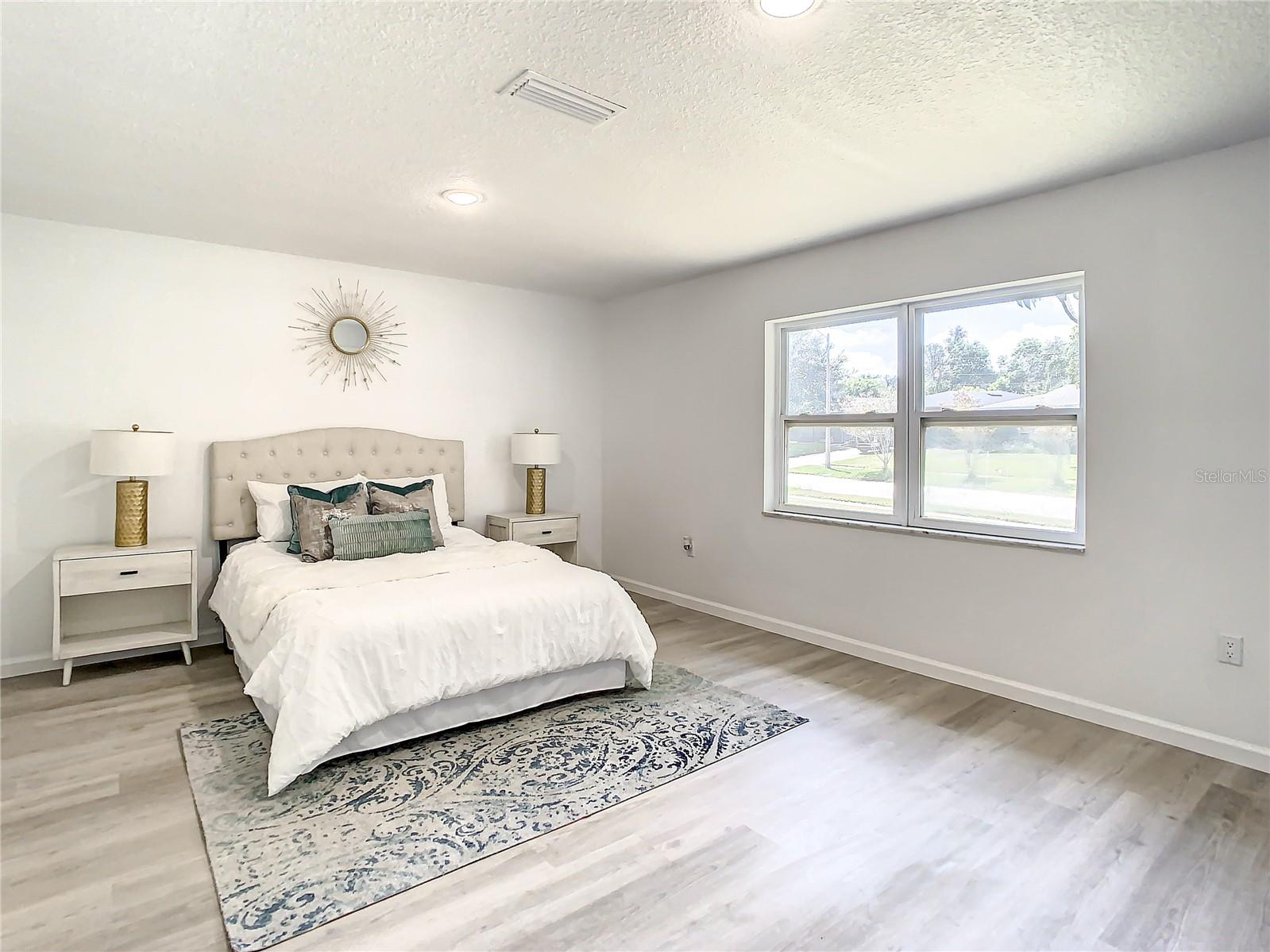 Image 19 of 30 For 2642 Brookside Court