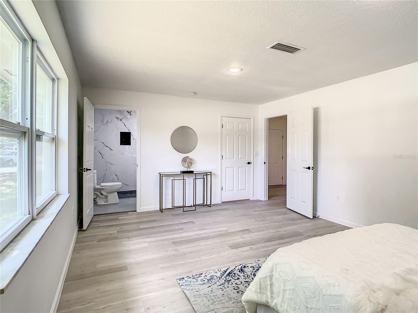 Image 21 of 30 For 2642 Brookside Court