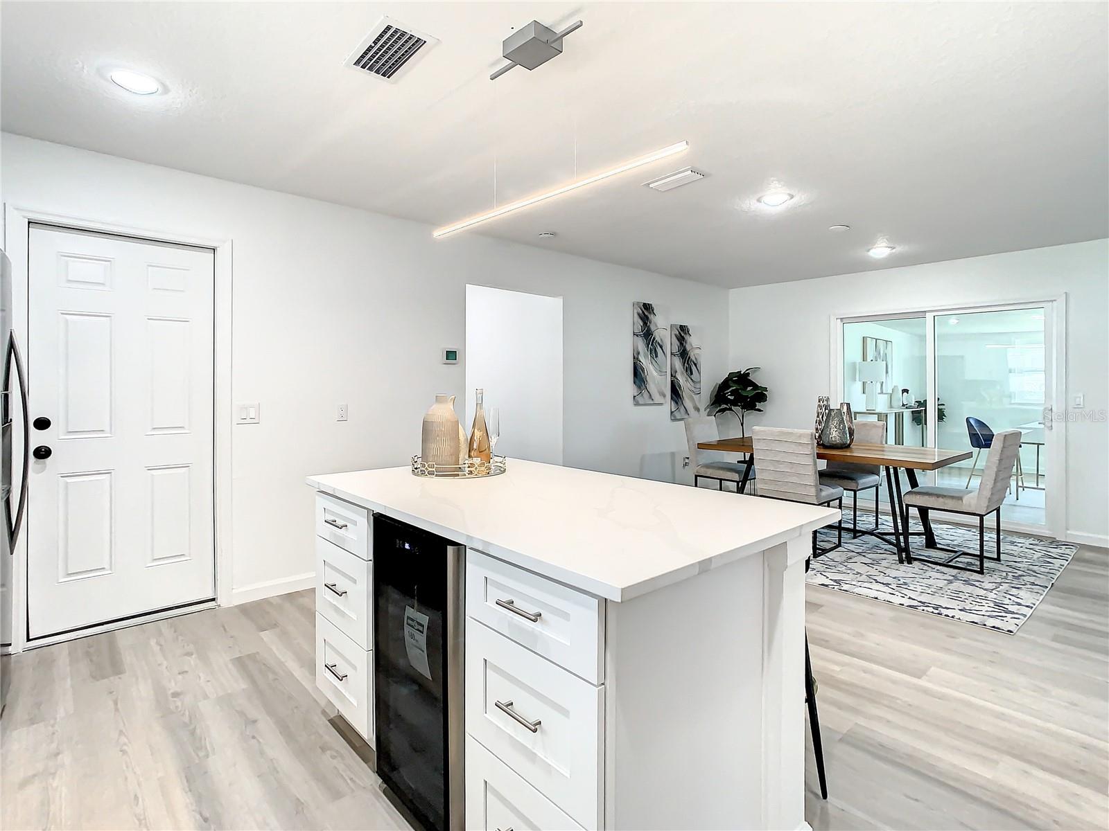 Image 6 of 30 For 2642 Brookside Court