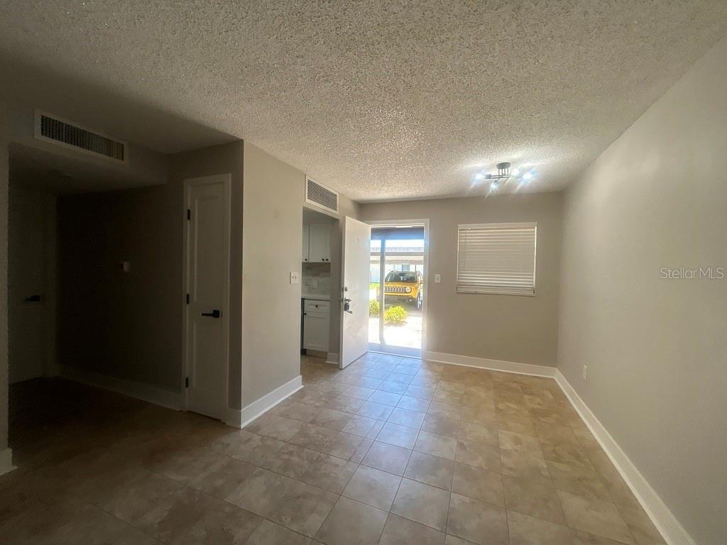 Image 5 of 13 For 4901 Onyx Lane 102