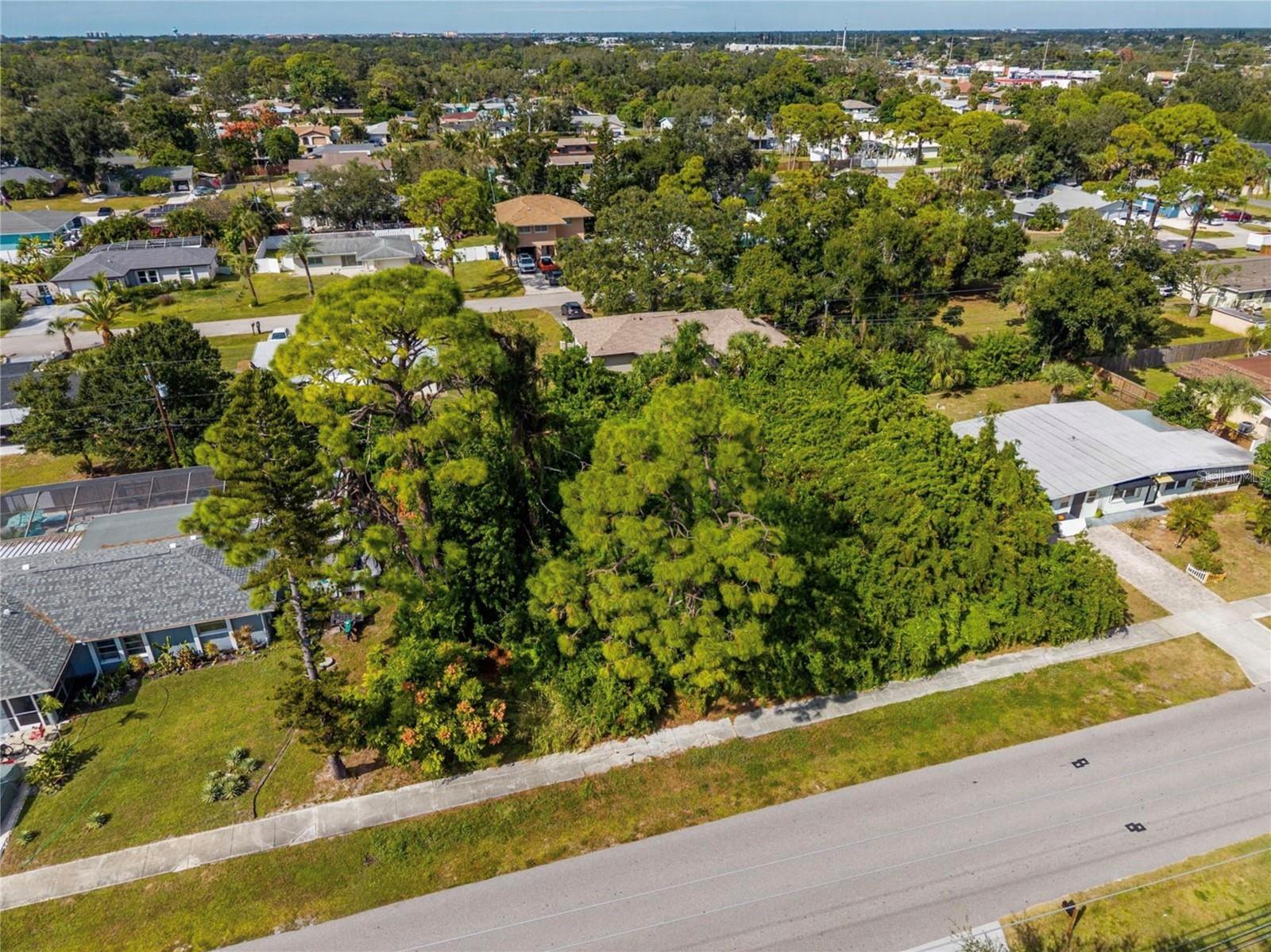 Image 6 of 10 For 31 Seminole Drive