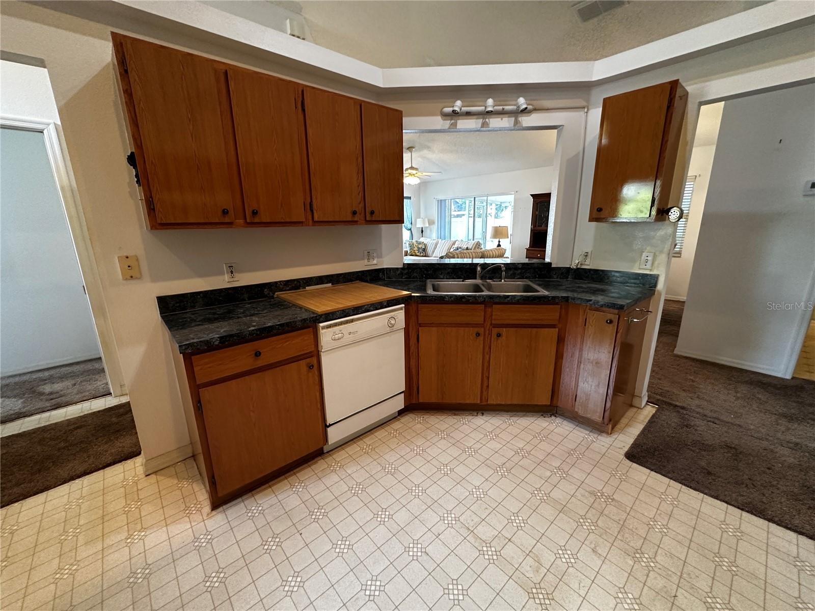 Image 13 of 40 For 16450 Golden Eagle Boulevard