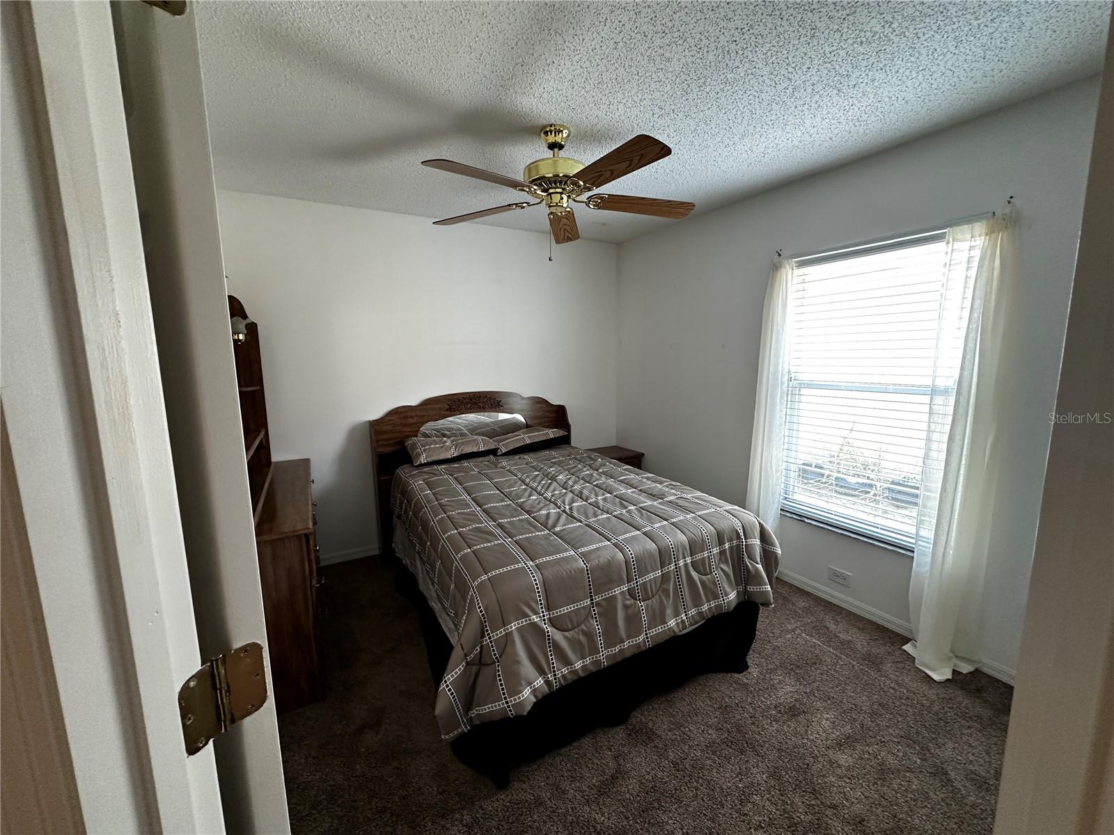 Image 27 of 40 For 16450 Golden Eagle Boulevard