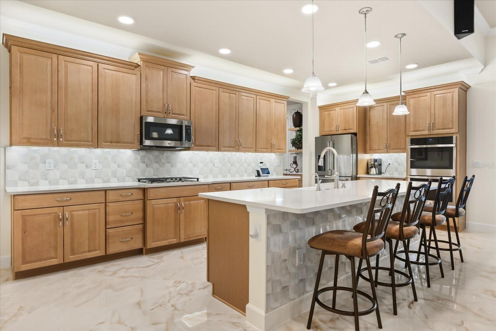 Image 11 of 45 For 3284 Roseville Drive
