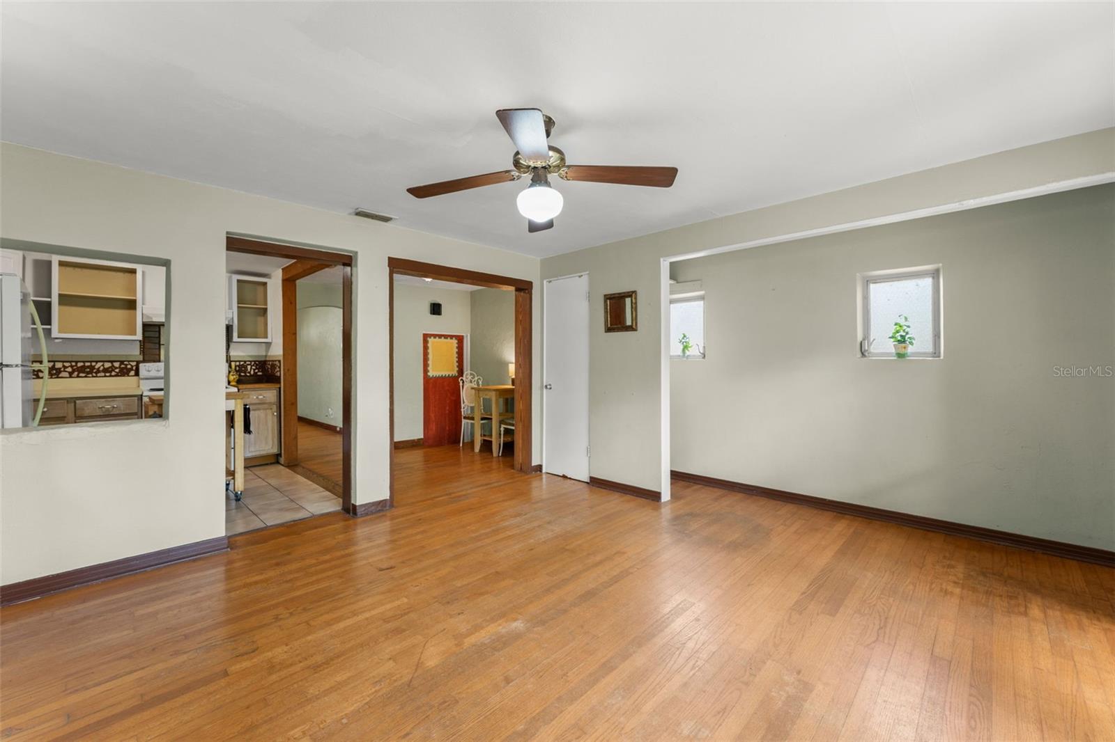 Image 23 of 31 For 440 Cambridge Boulevard
