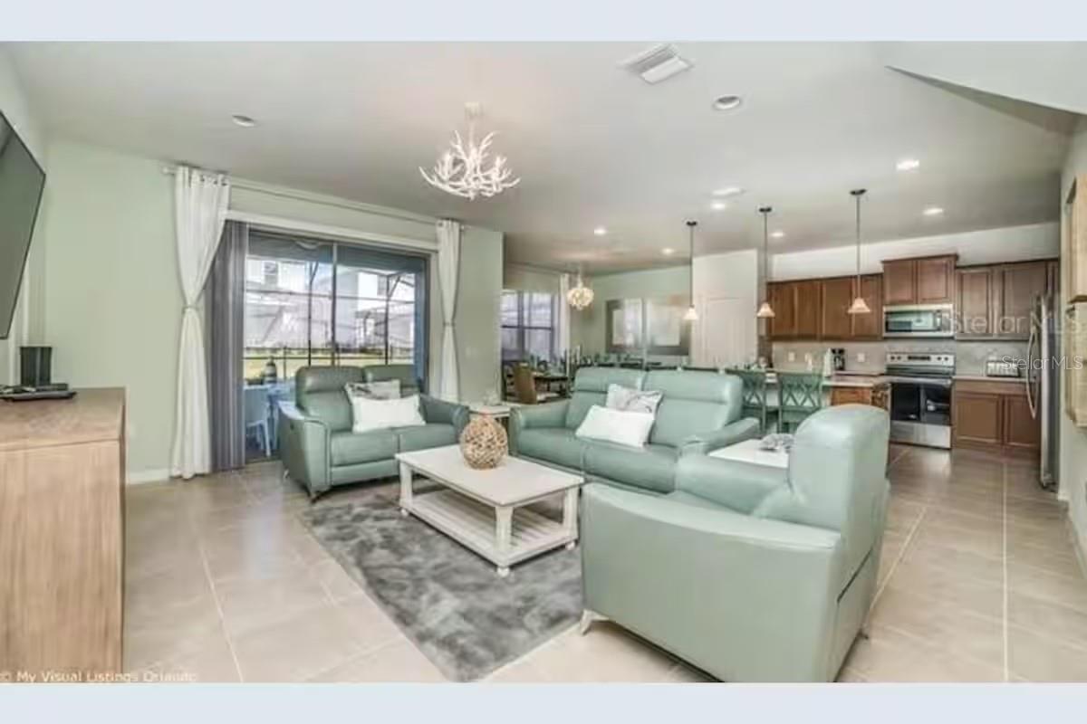 Image 4 of 35 For 8933 Prague Way