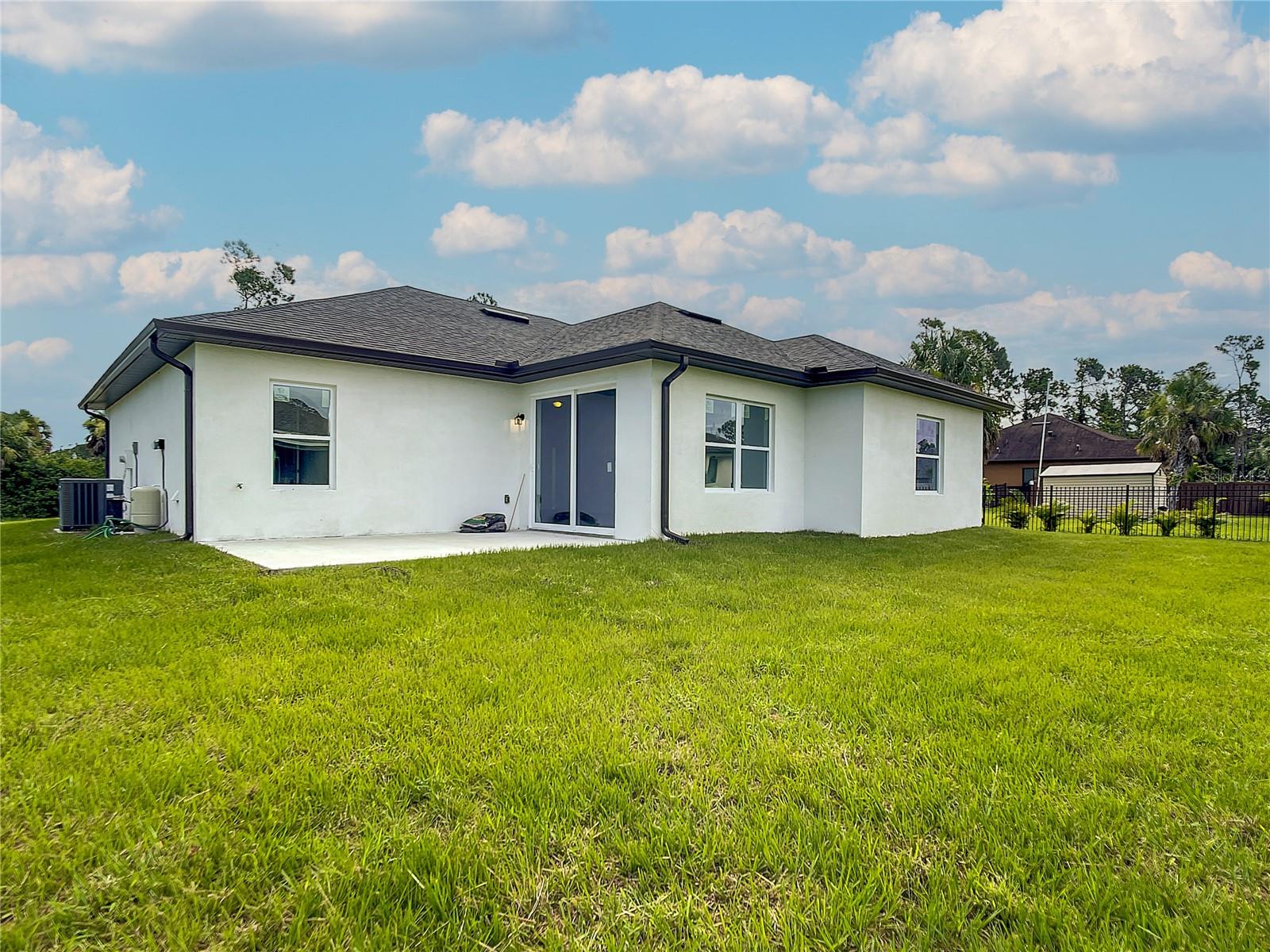 Image 16 of 17 For 14210 Luxo Avenue