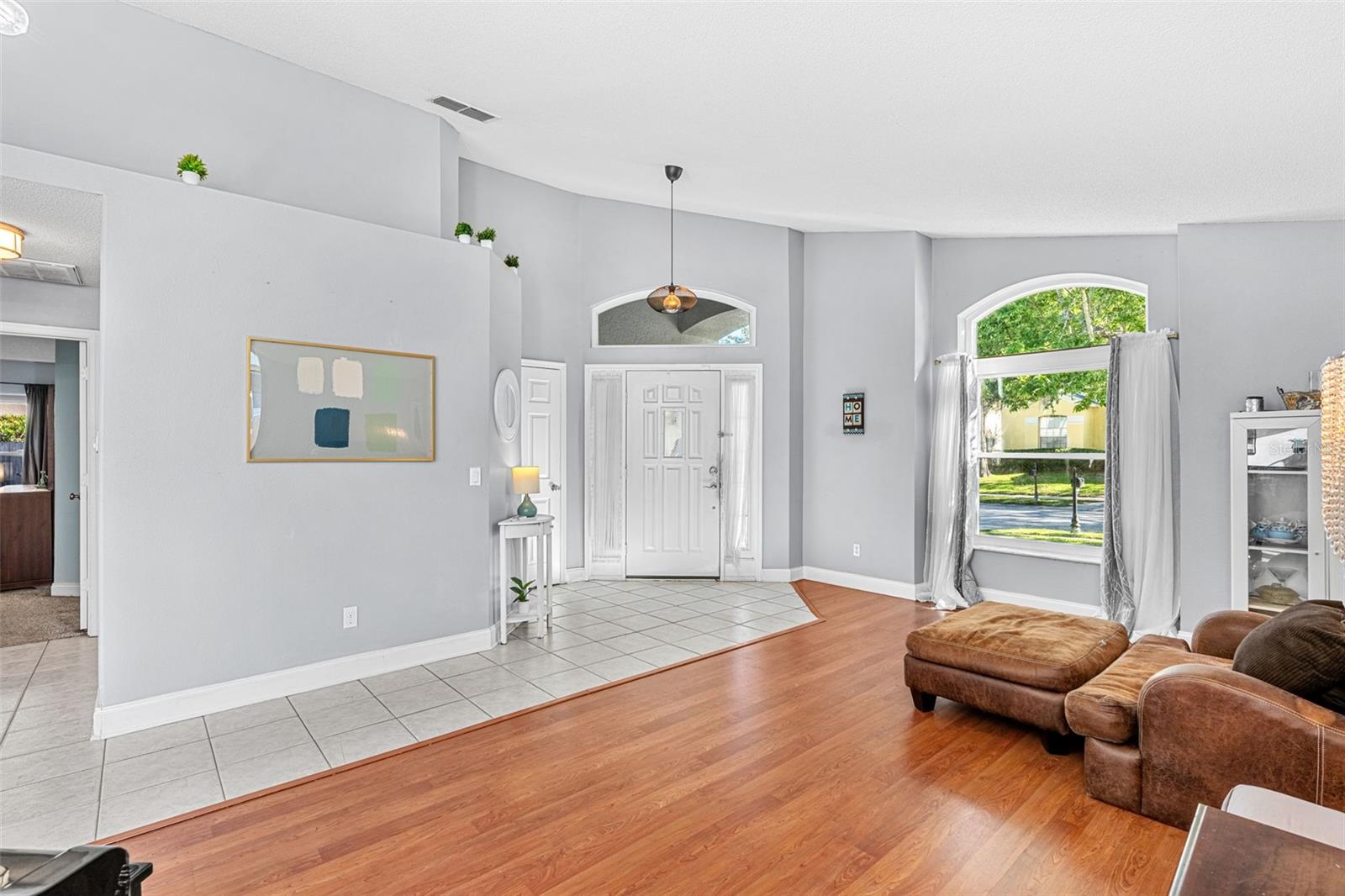 Image 8 of 50 For 470 Freeman Street