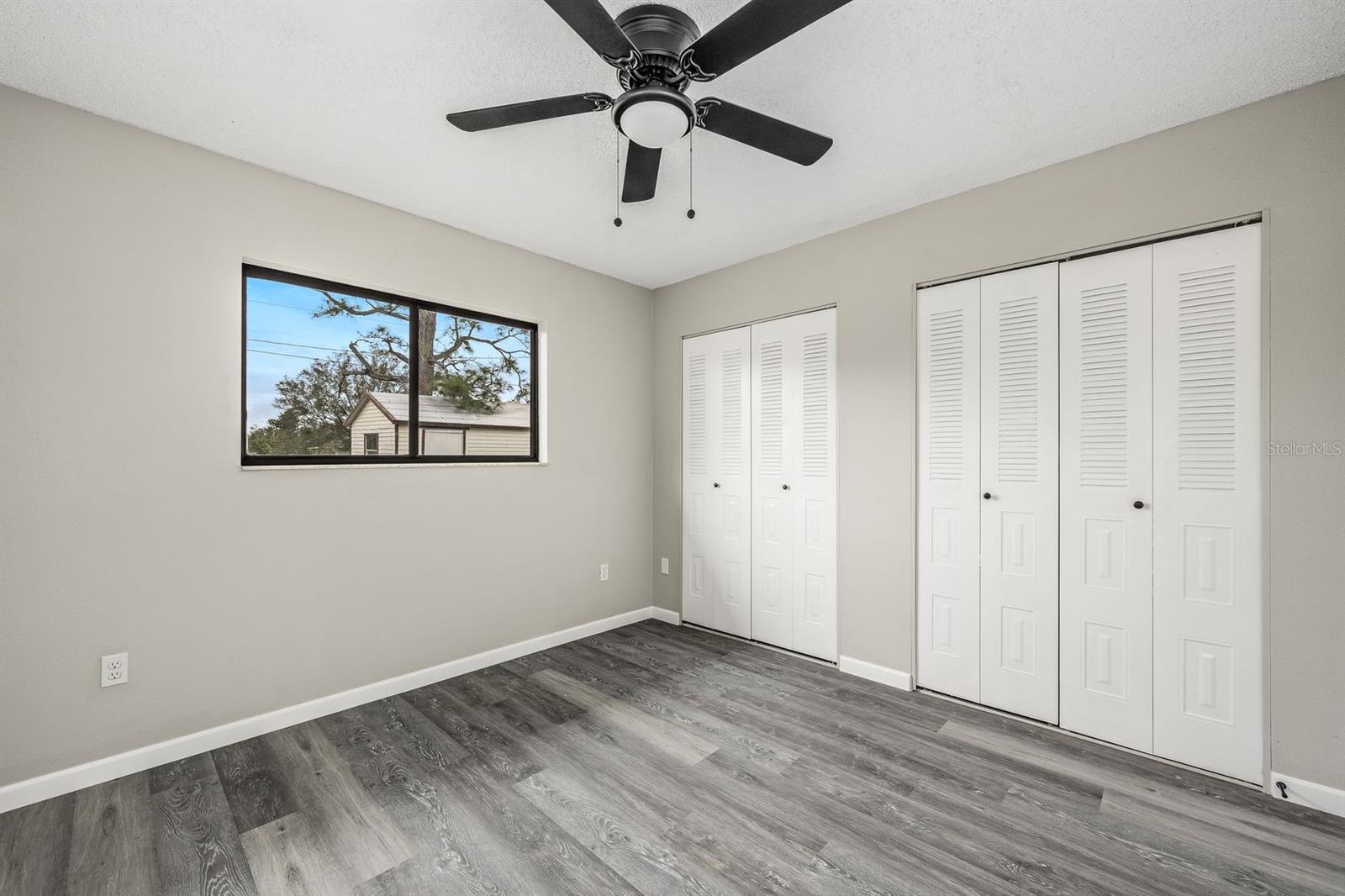 Image 21 of 23 For 1430 Valerius Street Se