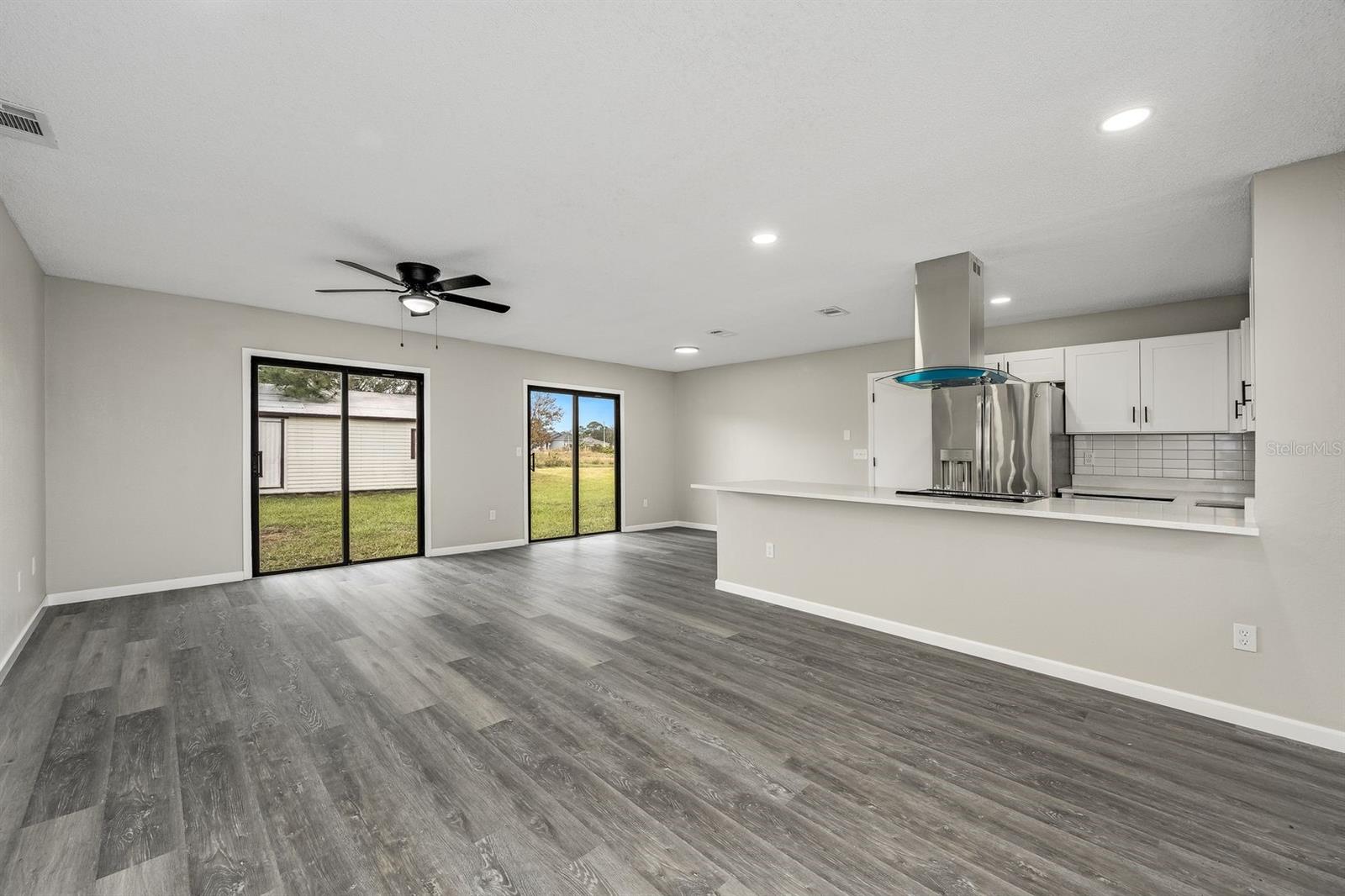 Image 3 of 23 For 1430 Valerius Street Se