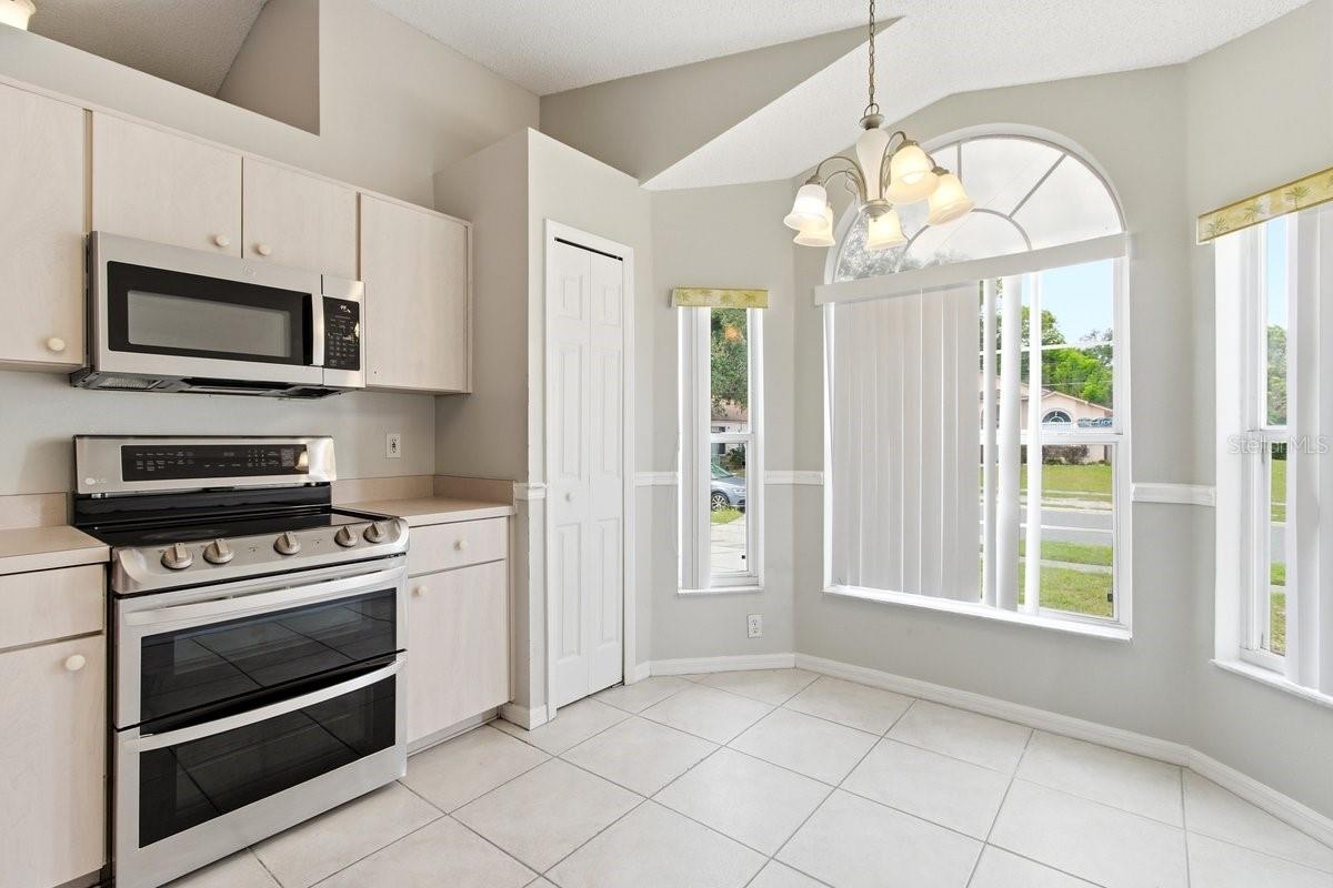 Image 11 of 37 For 1537 Ridge Pointe Drive