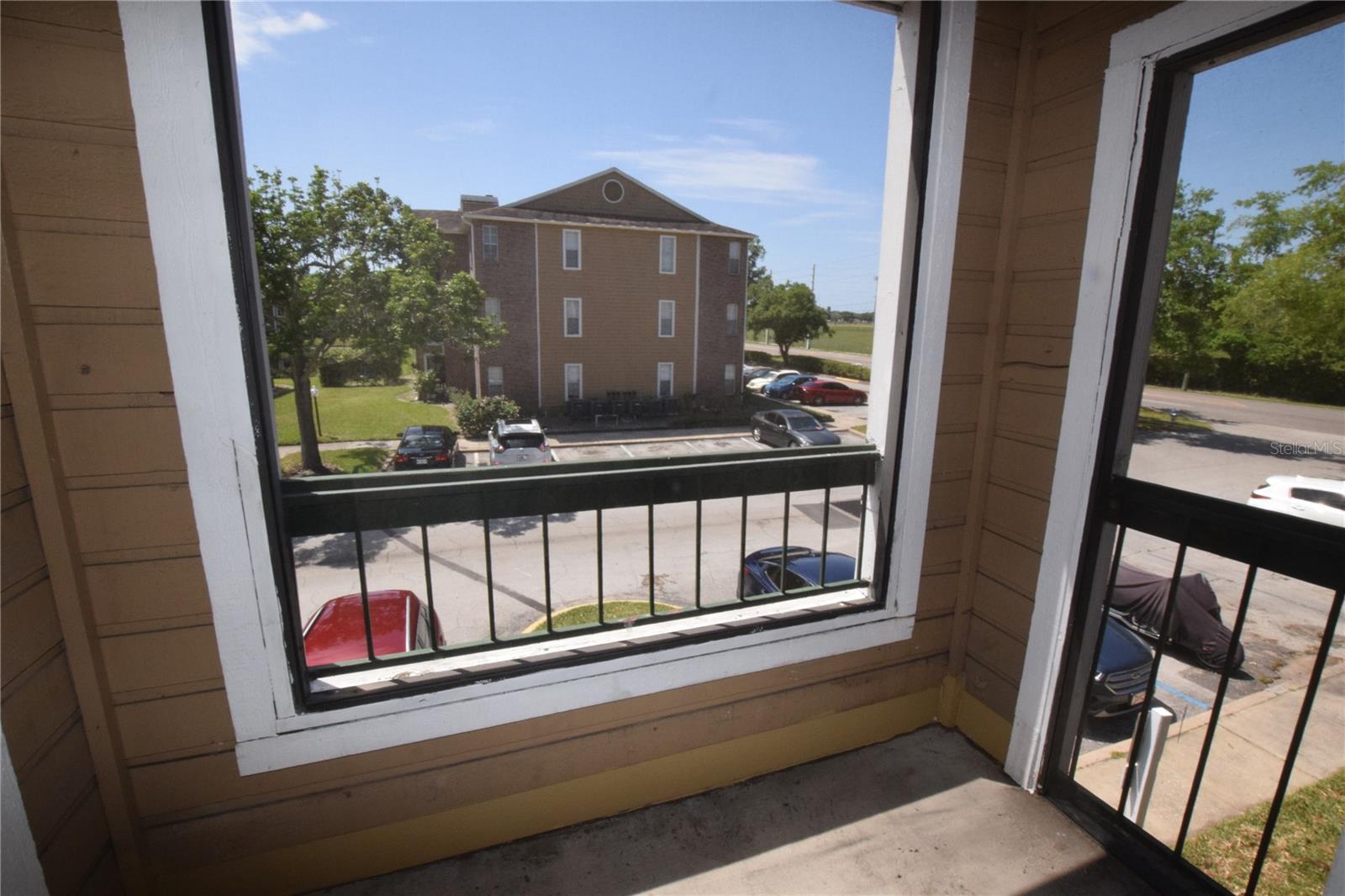 Image 3 of 12 For 5533 Chrishire Way F201