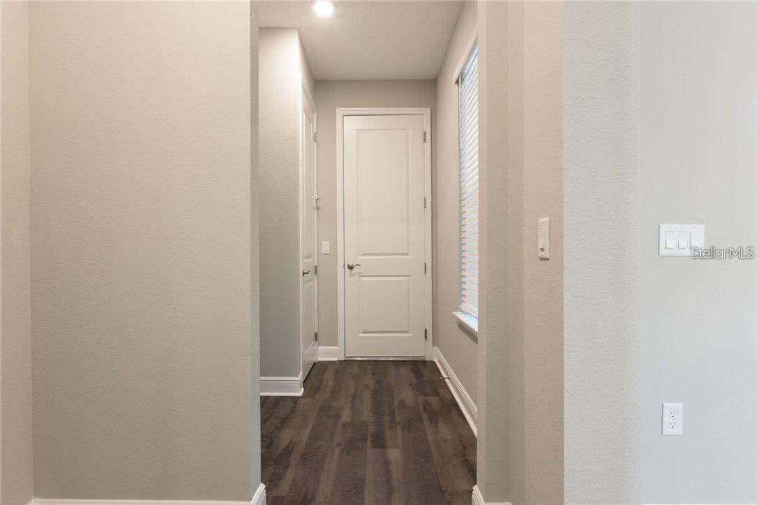 Image 18 of 34 For 7055 Carrickbend Lane