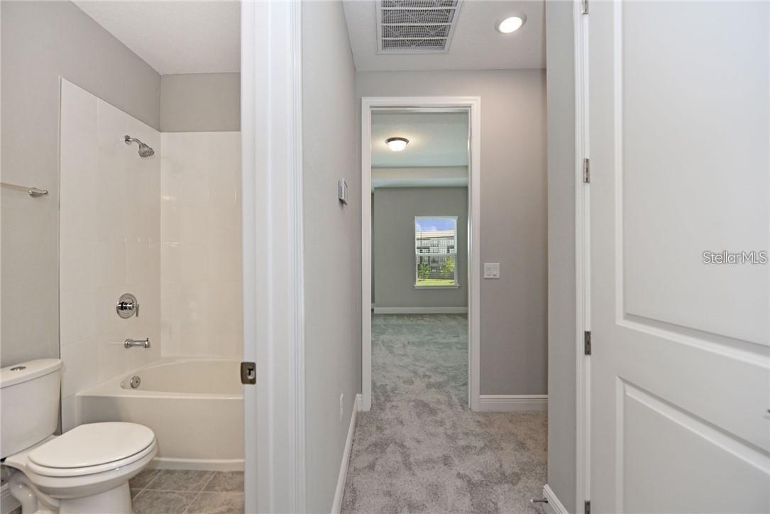 Image 19 of 34 For 7055 Carrickbend Lane