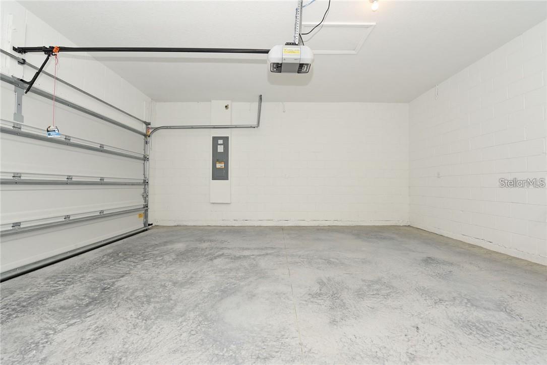Image 24 of 34 For 7055 Carrickbend Lane
