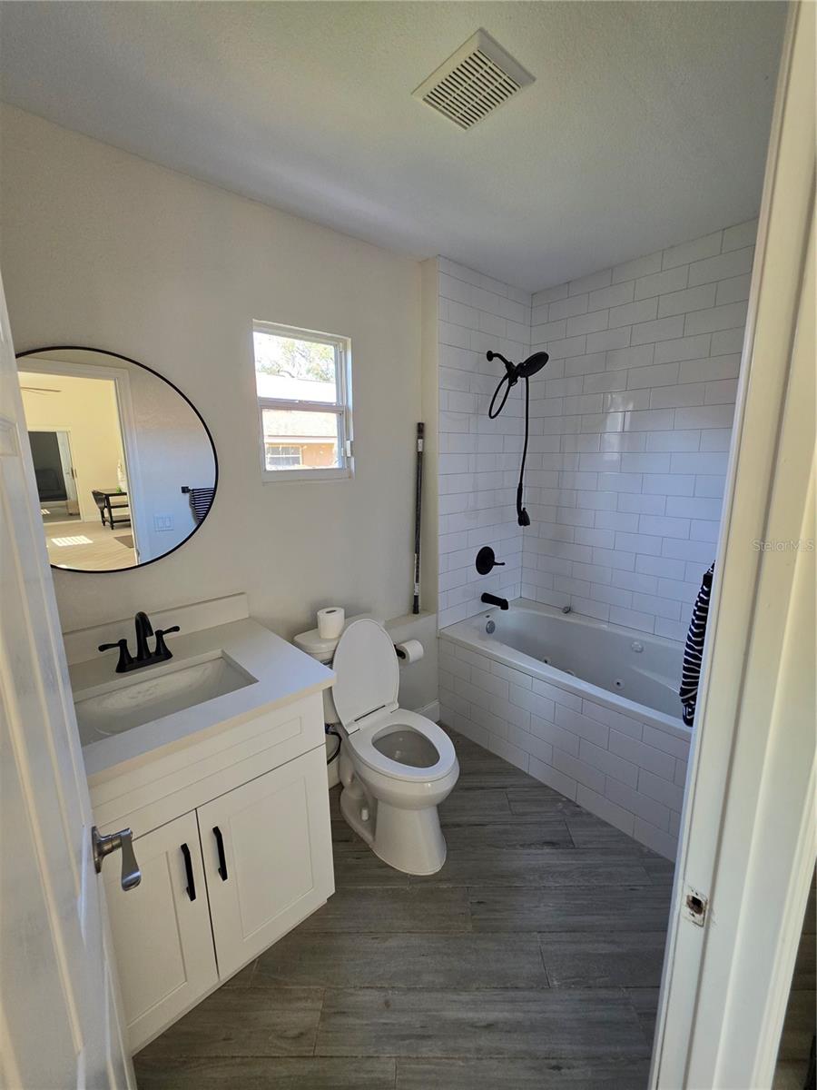 Image 10 of 27 For 10158 Brandon Circle