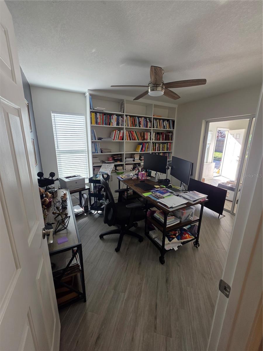 Image 12 of 27 For 10158 Brandon Circle