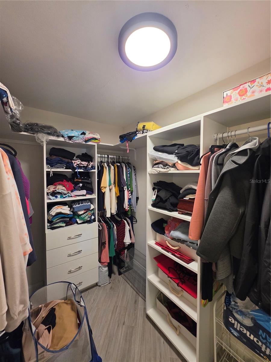 Image 20 of 27 For 10158 Brandon Circle