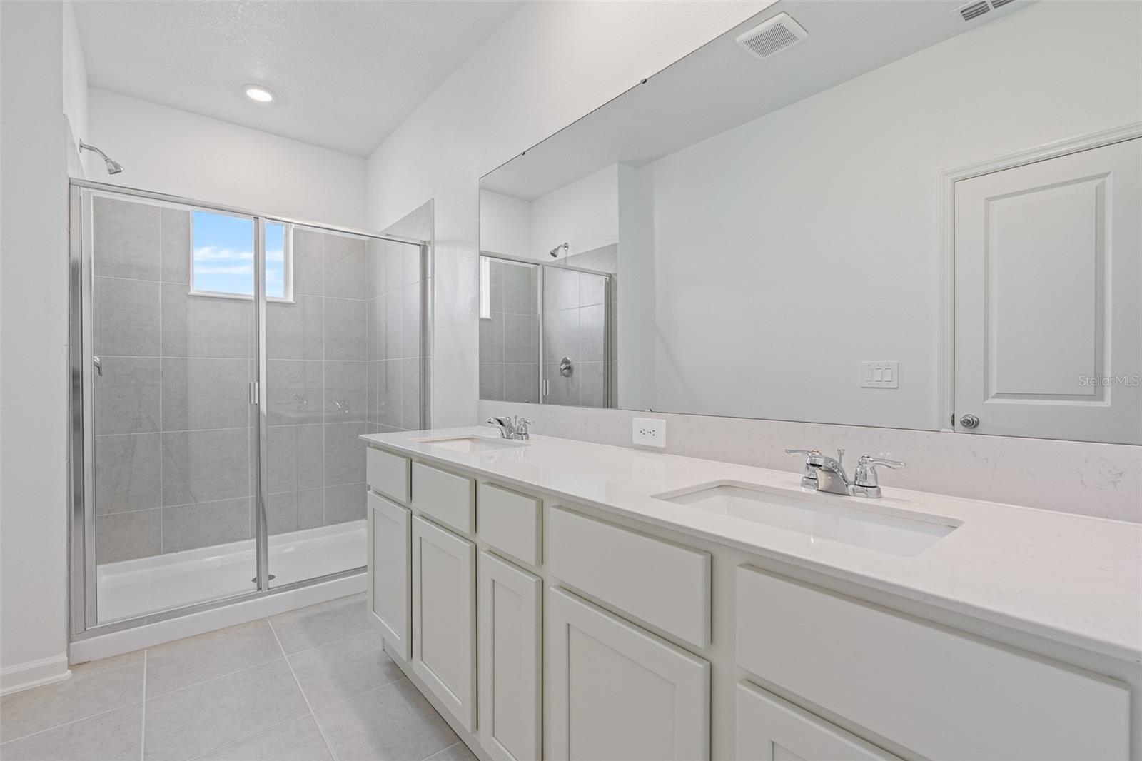 Image 21 of 28 For 2415 Bevel Lane