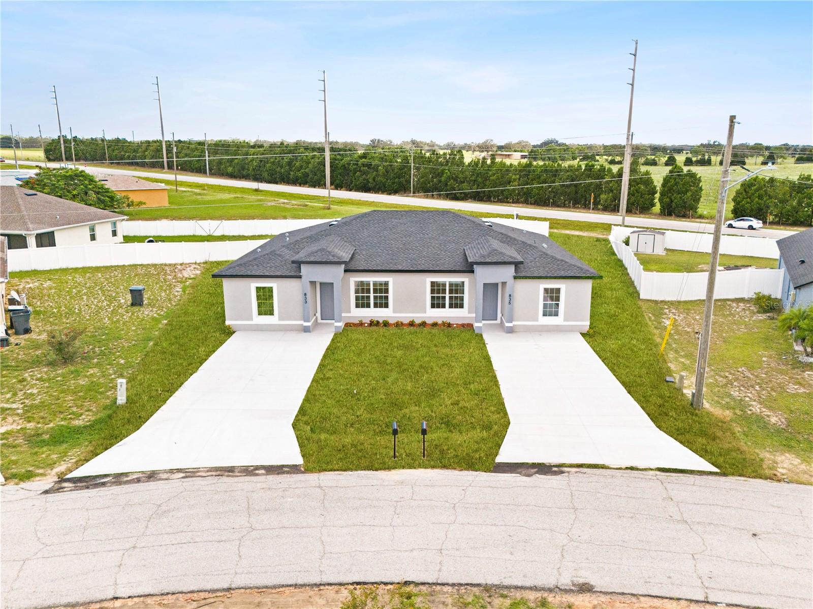 Image 2 of 38 For 833 E Colville Dr