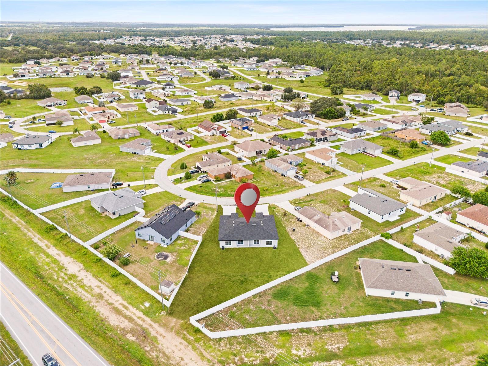 Image 8 of 38 For 833 E Colville Dr