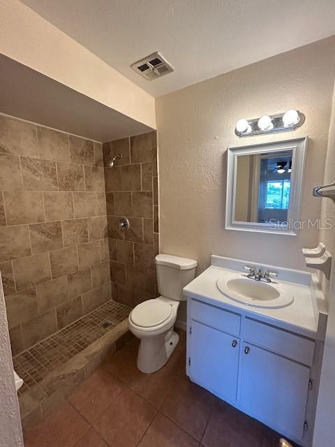 Image 17 of 25 For 177 Springwood Circle C