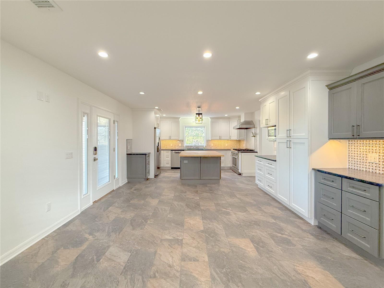 Image 14 of 58 For 2827 Sanctuary Lane