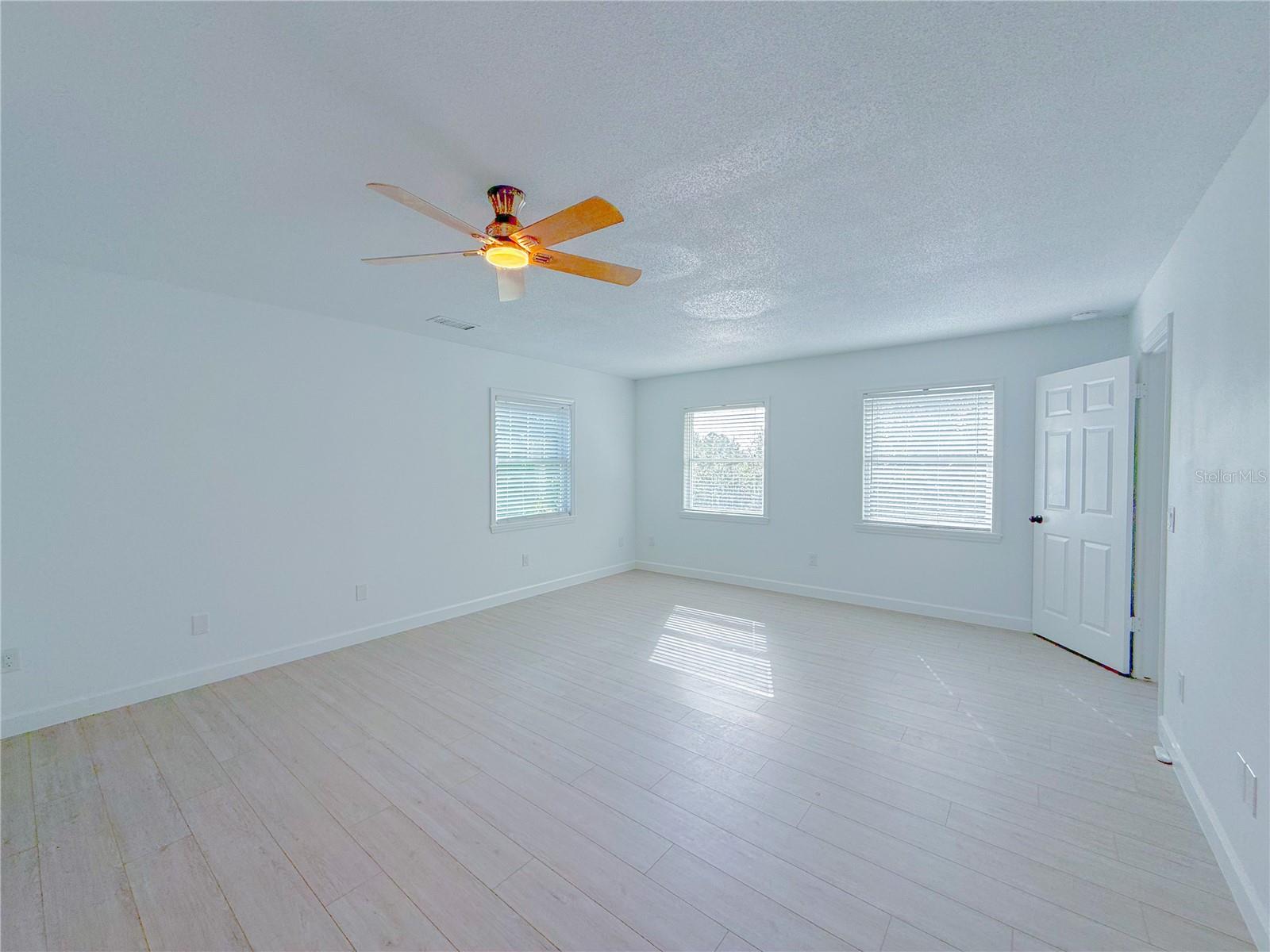 Image 43 of 58 For 2827 Sanctuary Lane