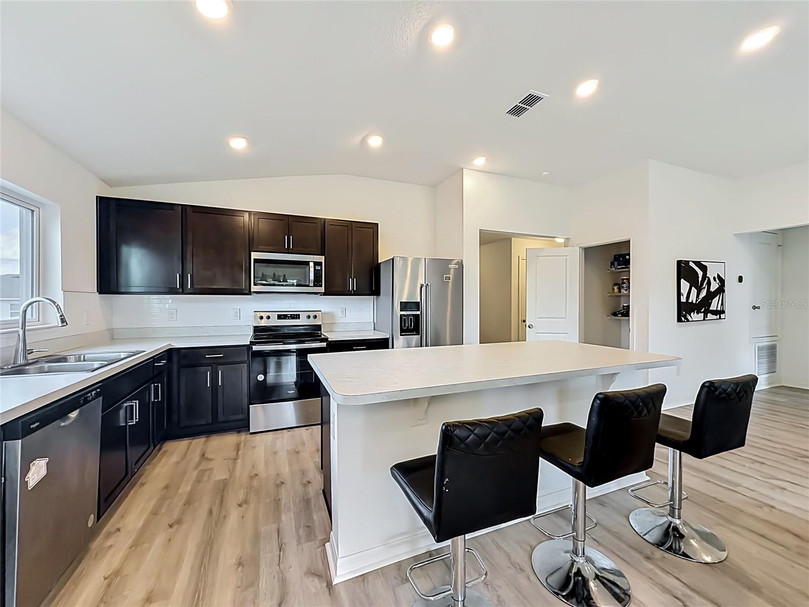 Image 18 of 56 For 1507 Geranium Drive