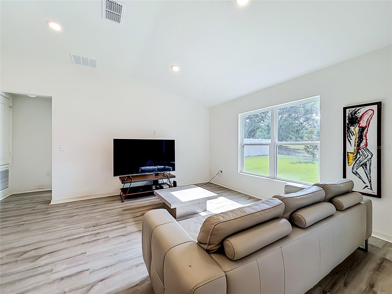 Image 5 of 56 For 1507 Geranium Drive