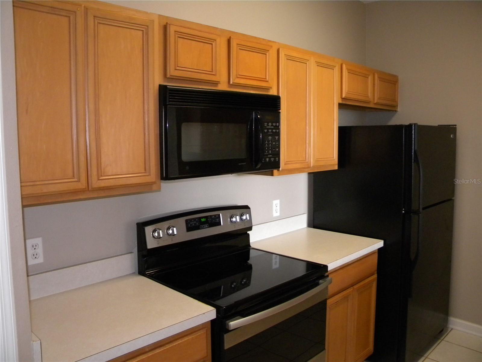 Image 12 of 22 For 7109 Yacht Basin Avenue 436