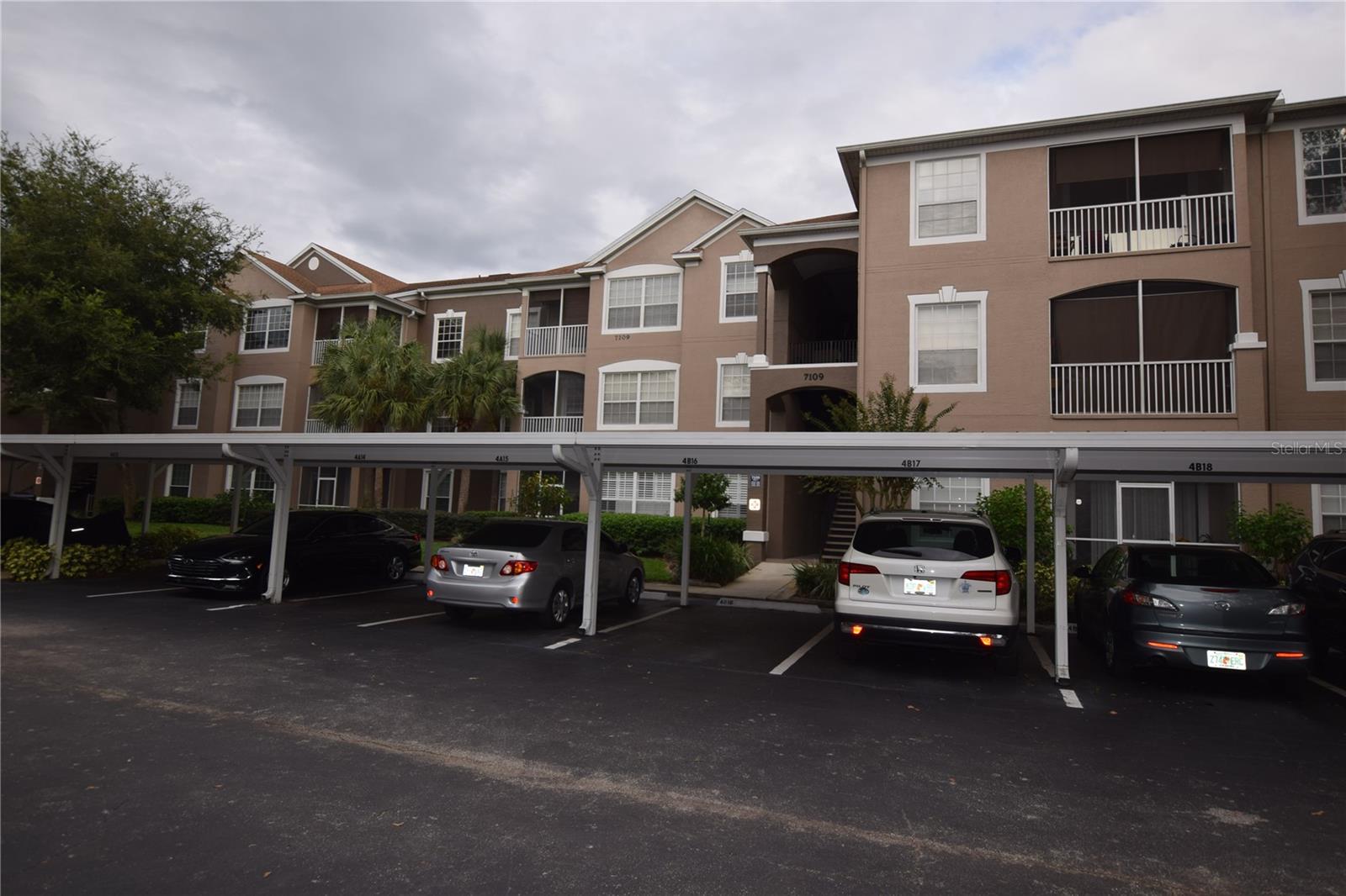 Image 3 of 22 For 7109 Yacht Basin Avenue 436