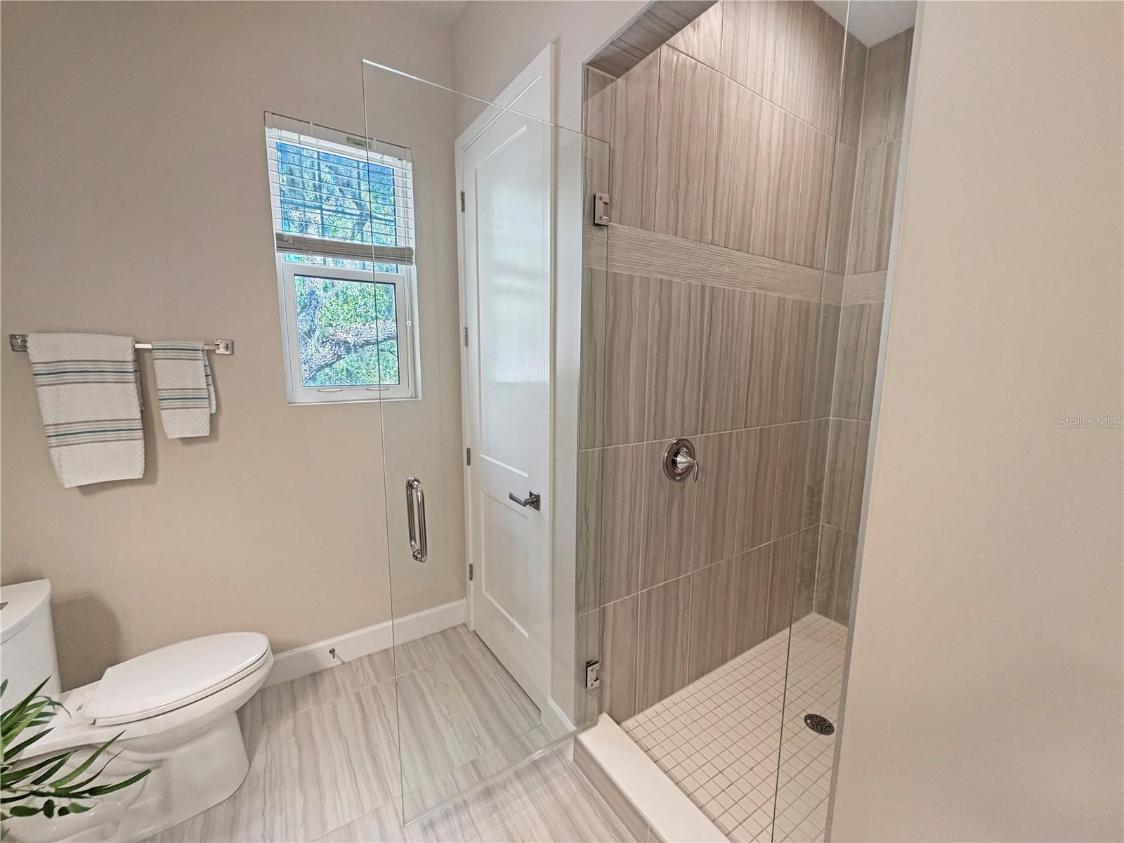 Image 13 of 30 For 461 Geranium Park Way