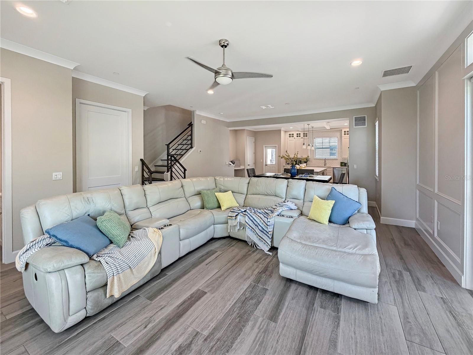 Image 6 of 30 For 461 Geranium Park Way