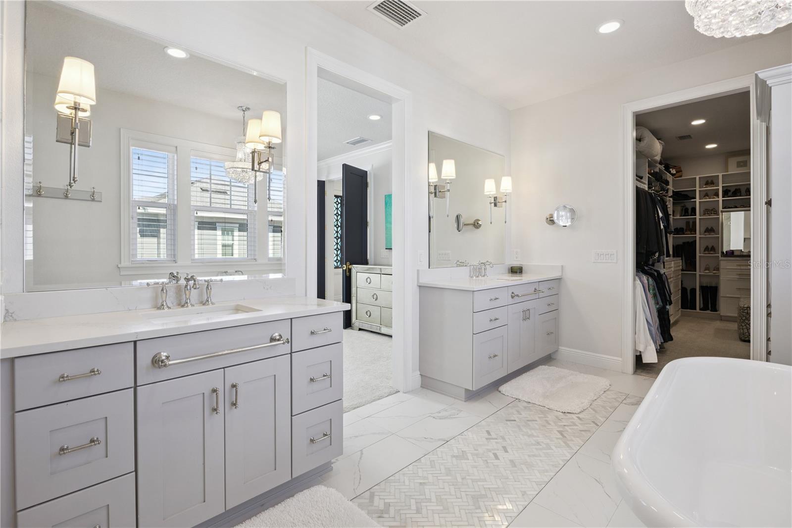 Image 32 of 51 For 811 Civitas Way