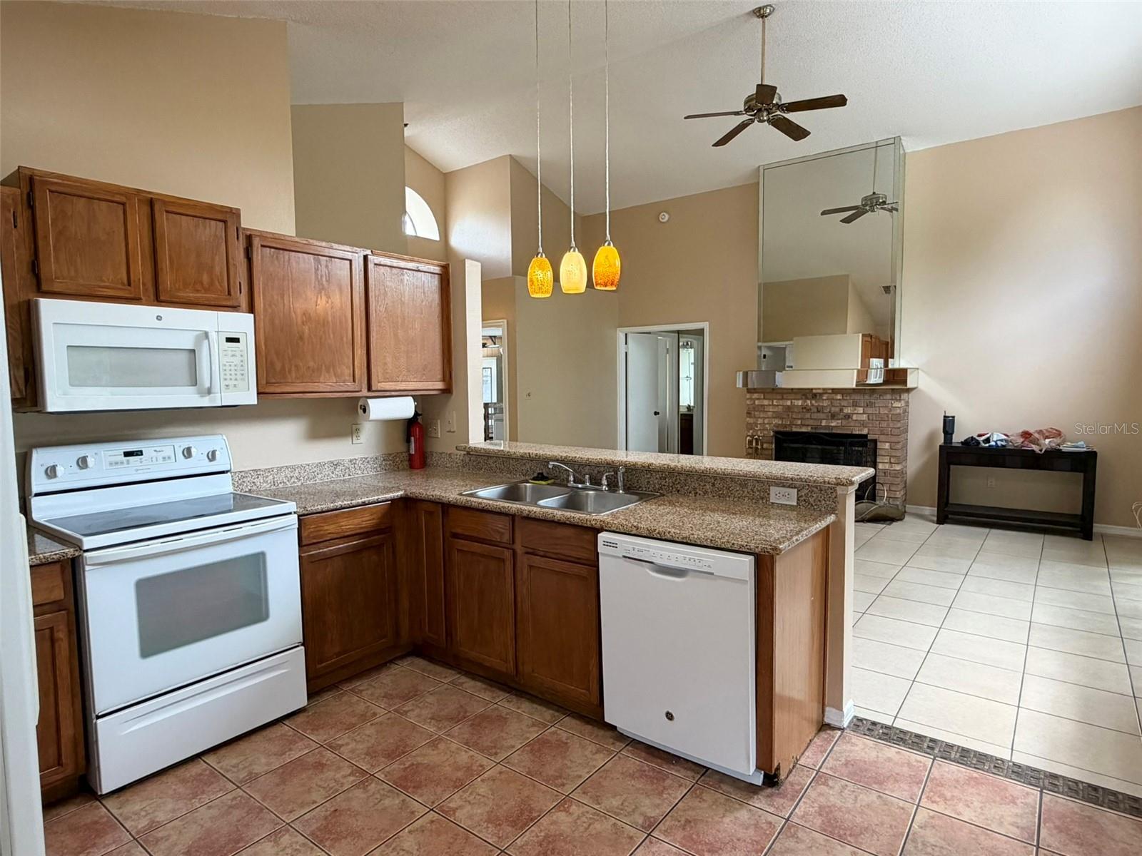 Image 8 of 21 For 625 Remington Oak Drive
