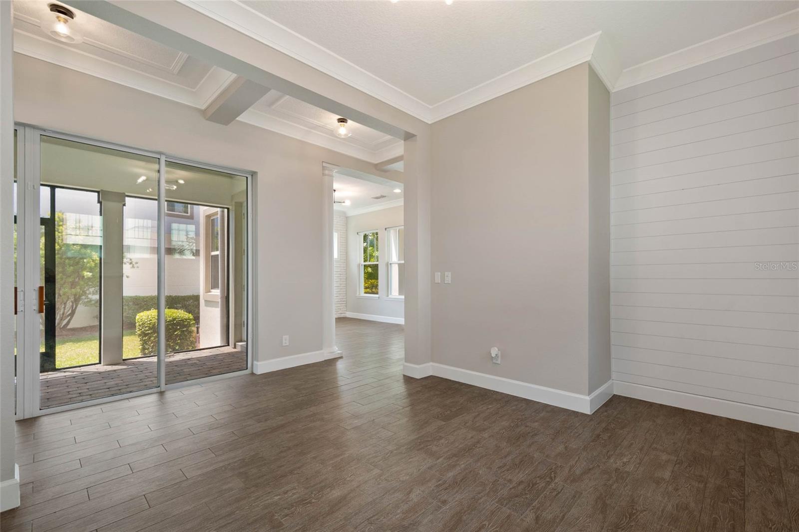 Image 14 of 72 For 9064 Merrifield Sreet