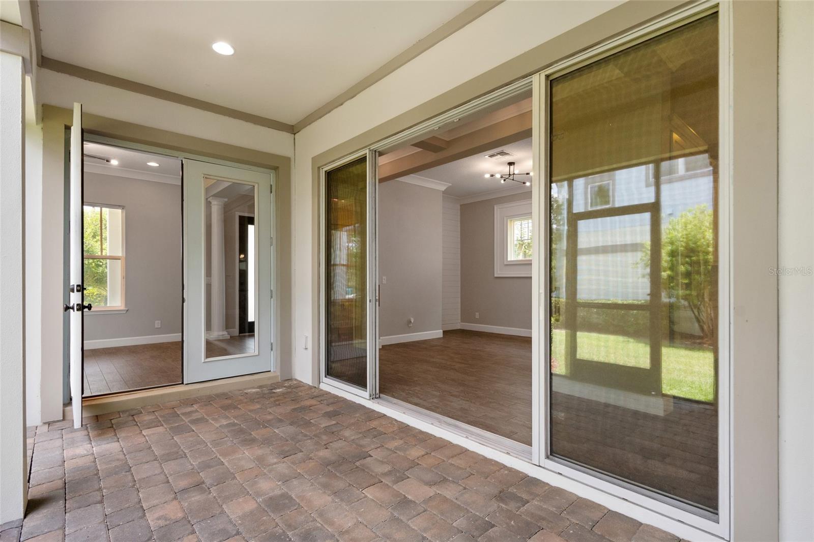 Image 18 of 72 For 9064 Merrifield Sreet